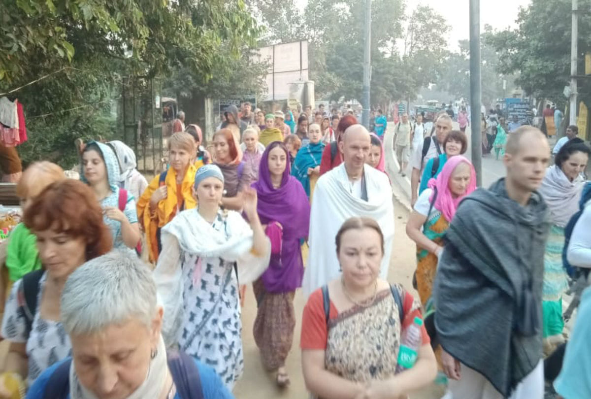govardhan puja and annakut mahotsav in mathura