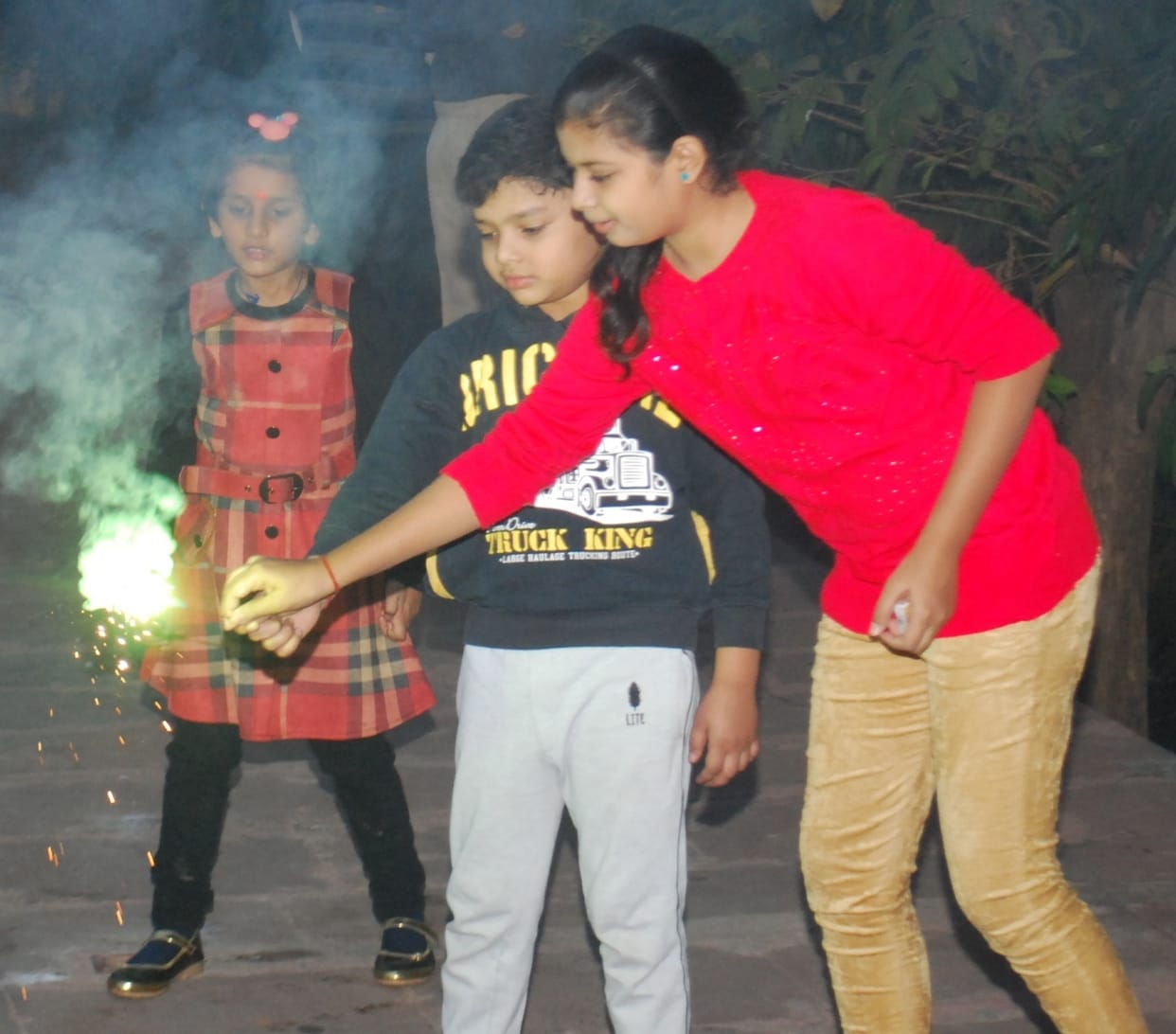 Deepawali festival celebrated with great pomp