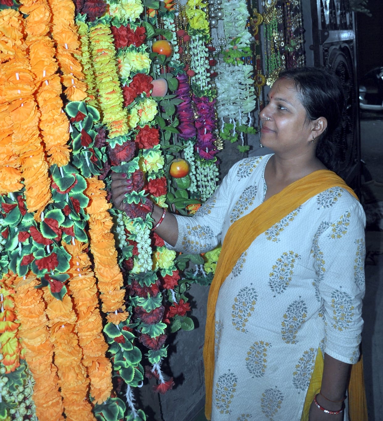 30 crore business on Deepawali