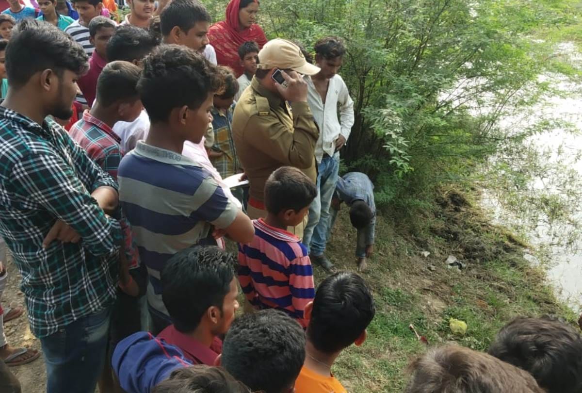 baby's dead body found floating in a pit near bypass in amethi