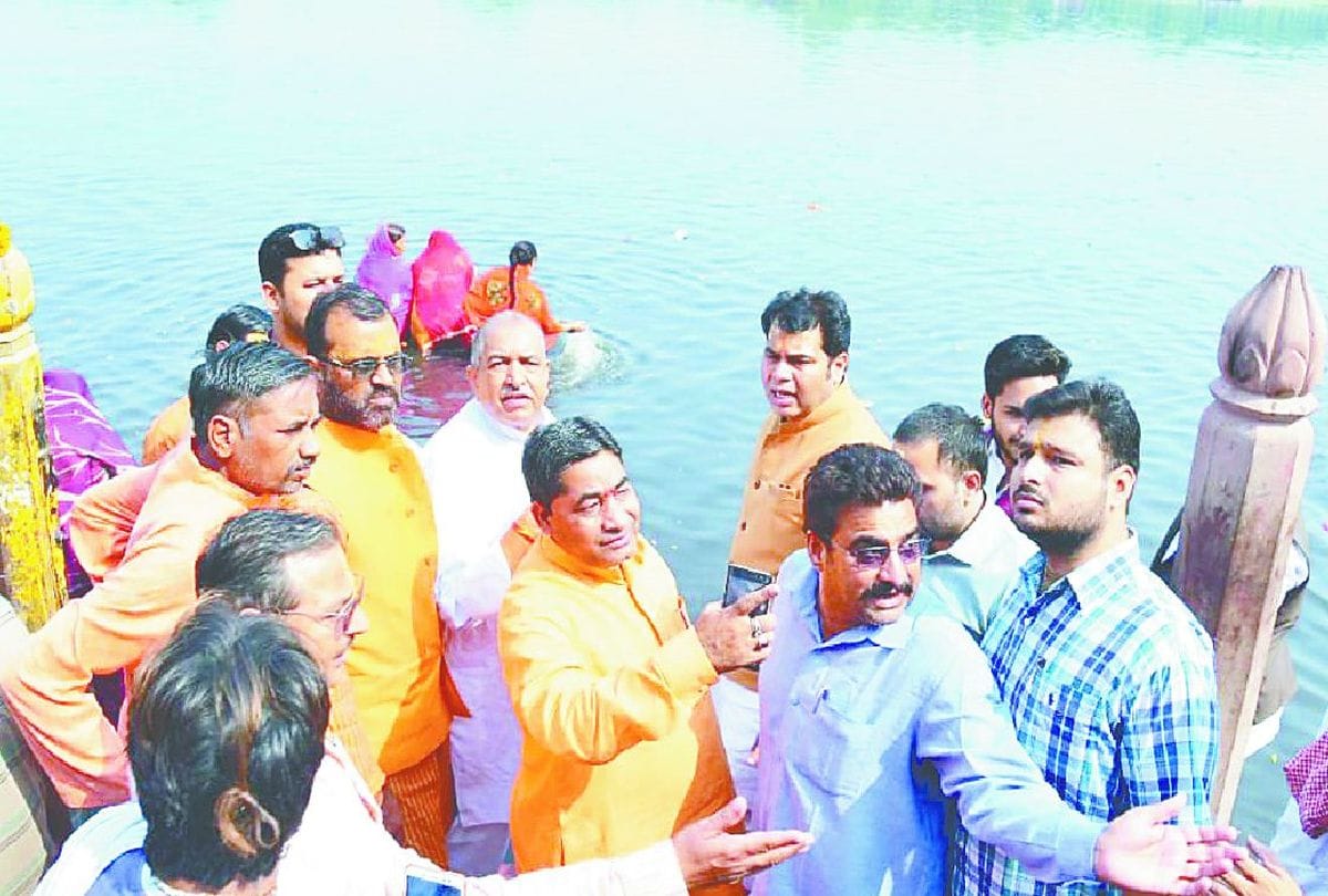 Yamuna Snan on Yama Dwitiya in mathura
