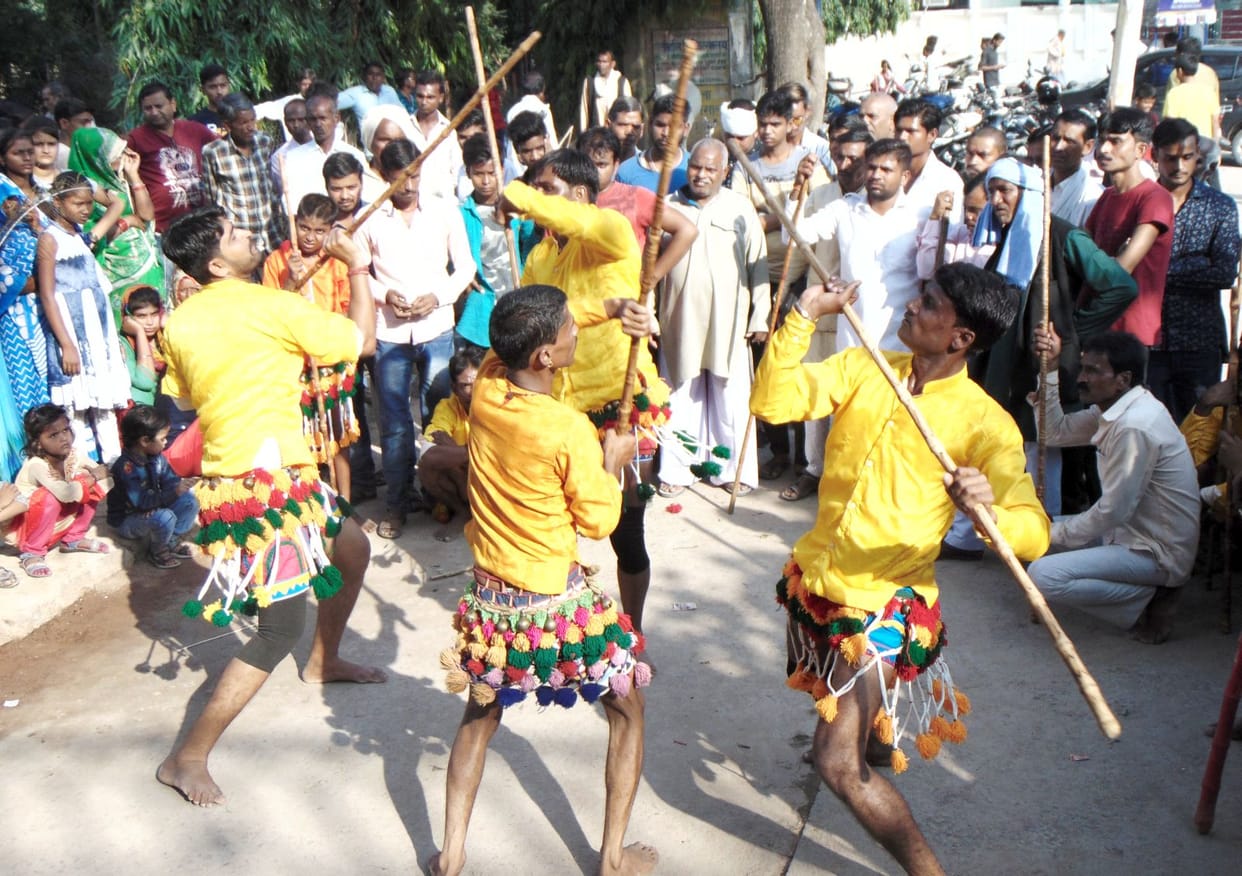 Viewers were fascinated by the amazing performances of the artists in the Diwari dance