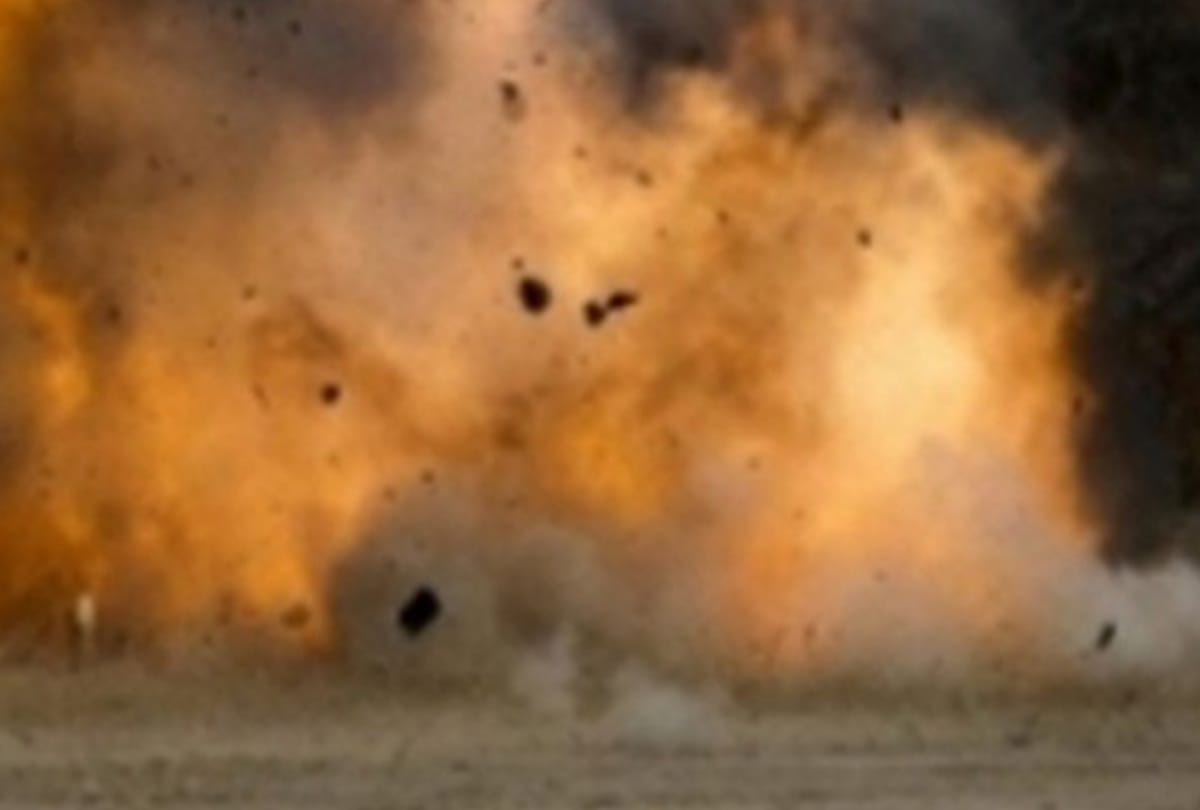 Afganistan many people killed and injured in roadside bomb explosion in Herat Kandahar Highway 