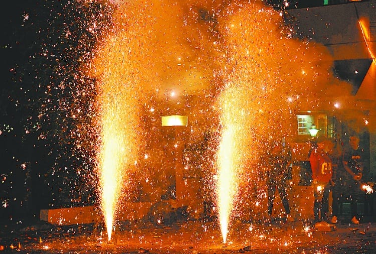 Five Crores crackers burst on diwali in chandigarh, panchkula, mohali