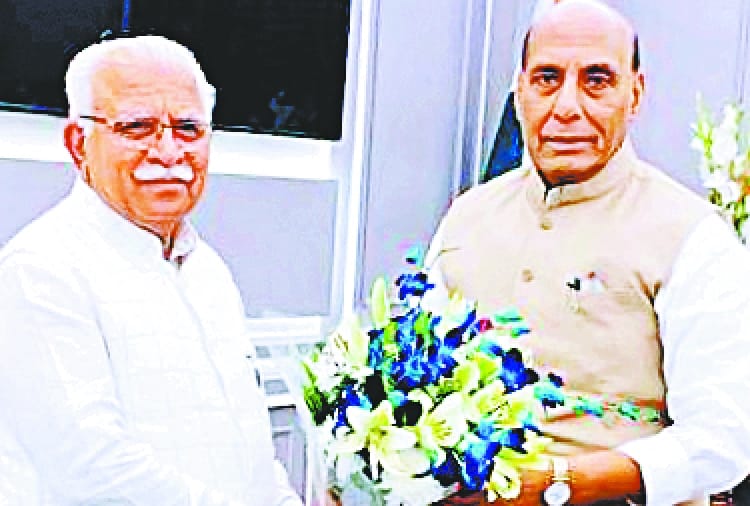 Haryana CM Manohar Lal meets Rajnath Singh