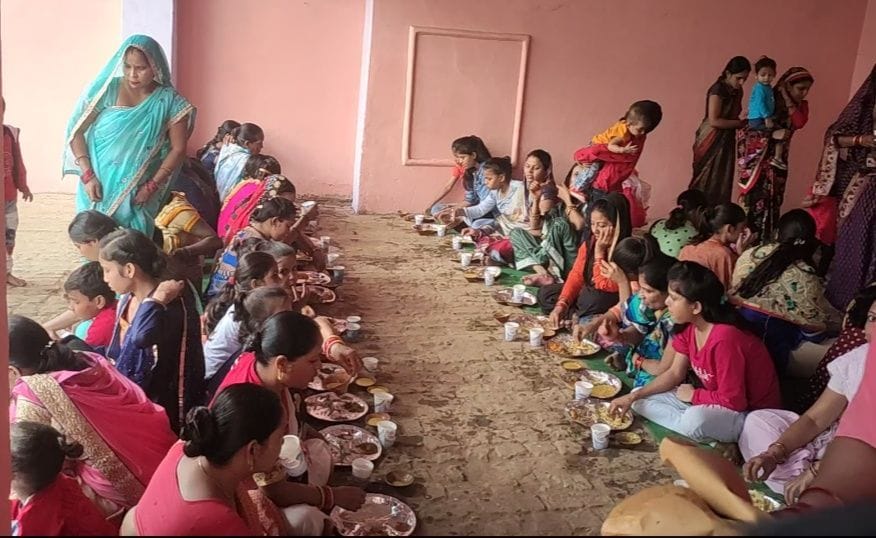 Blessings were offered to Annakoot and sought blessings
