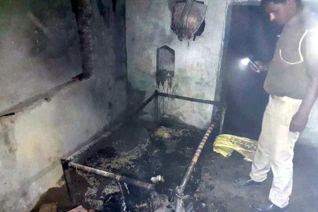 Meerut: mason who was sleeping by lighting a heater in house burnt to death