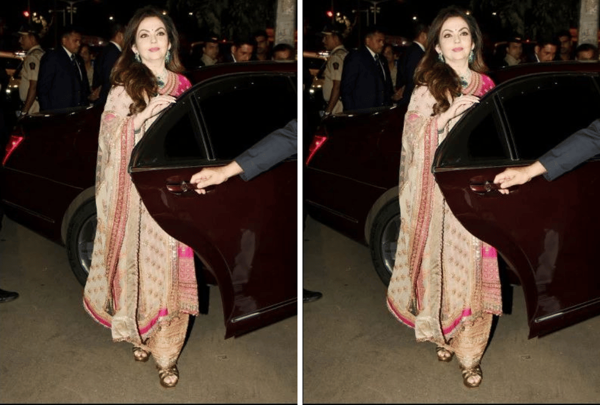 mukesh ambani nita ambani anant ambani radhika merchant spotted at amitabh bachchan diwali bash