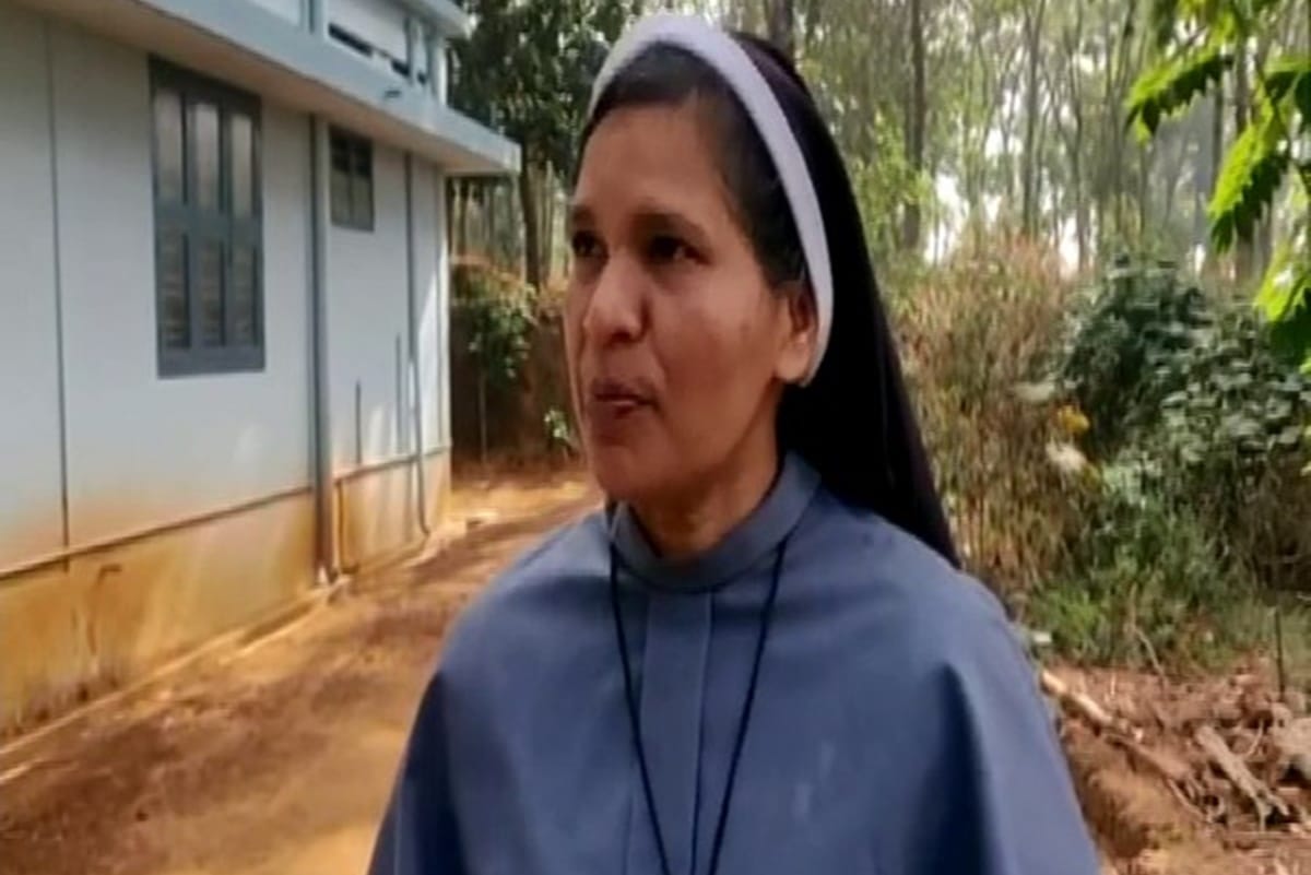Sister Lucy Kalappura writes to Congregation of Oriental Churches against her dismissal