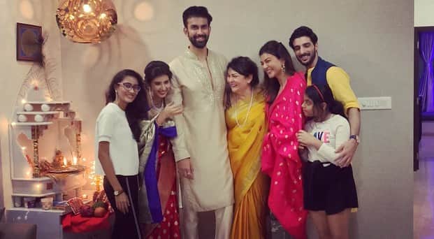 Diwali 2019 Photos of malaika arora Hina Khan Sushmita Sen Jay Bhanushali Shweta Tiwari