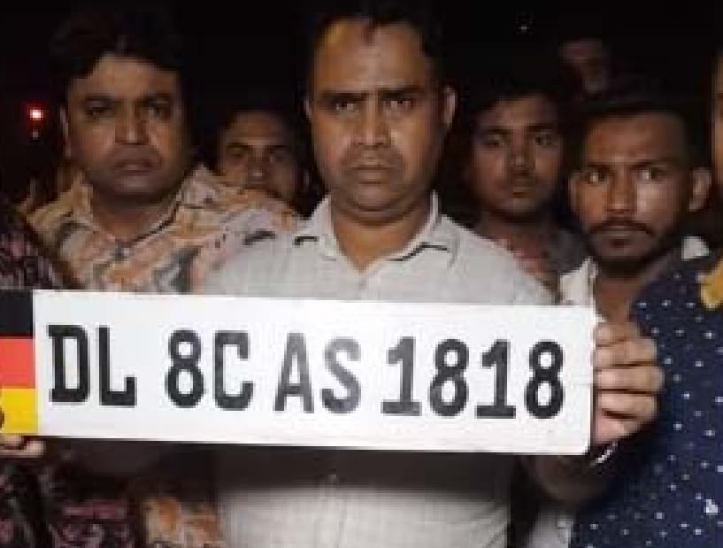 Car crushed father and son, death