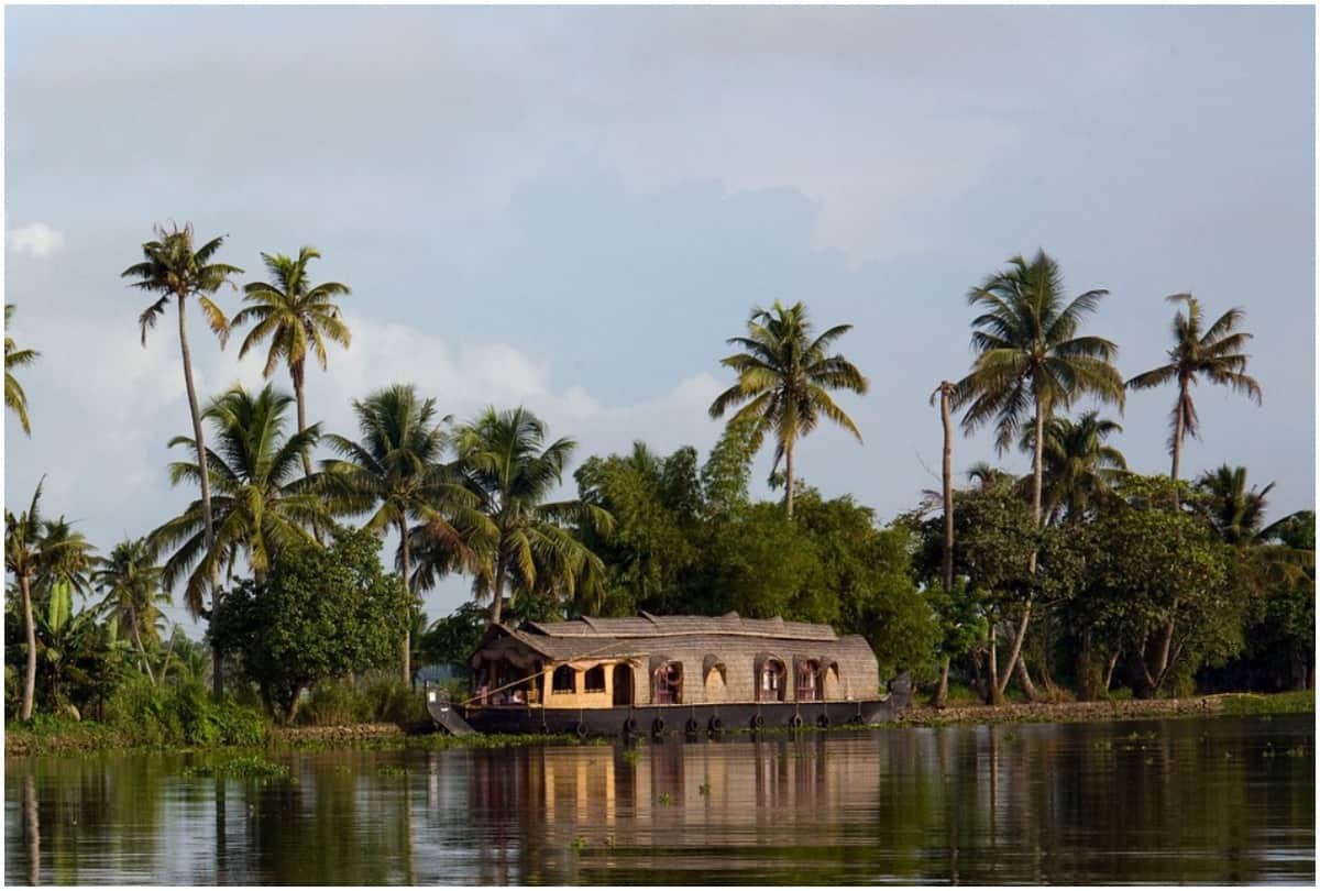 places to visit in adoor kerala and how to reach