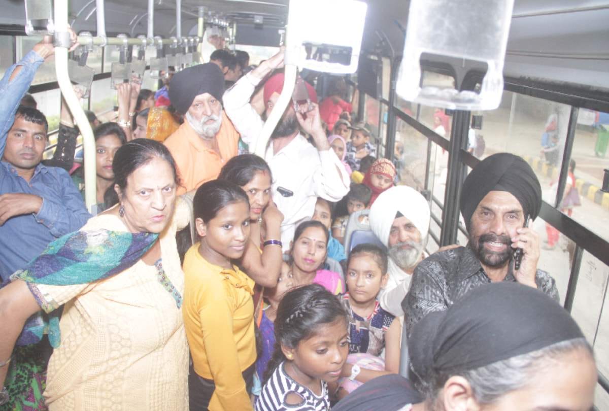 delhi free dtc bus for ladies are happy but asking if travel is free why pink pass other question