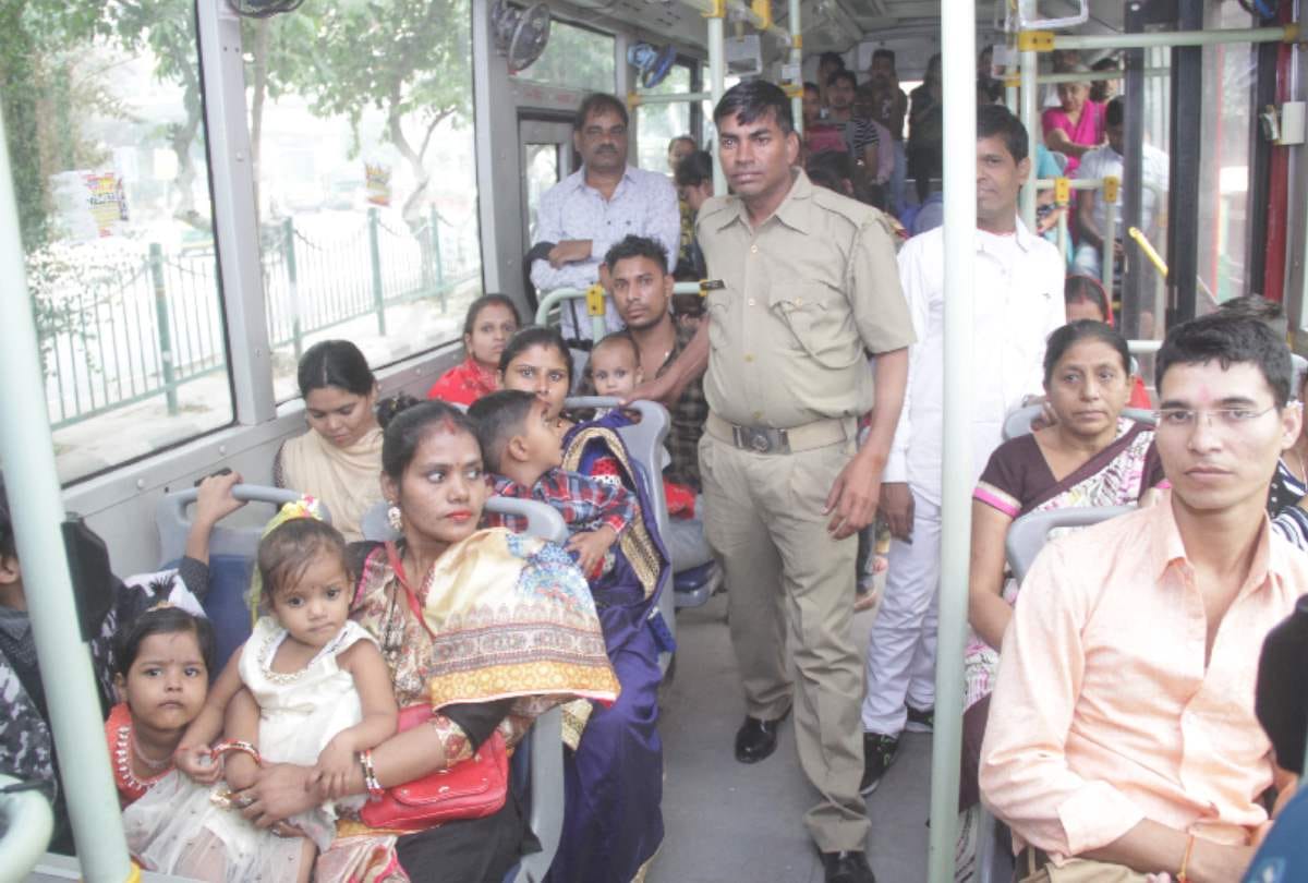 Delhi CM kejriwal travels in dtc bus take feedback on free rides for women read reactions