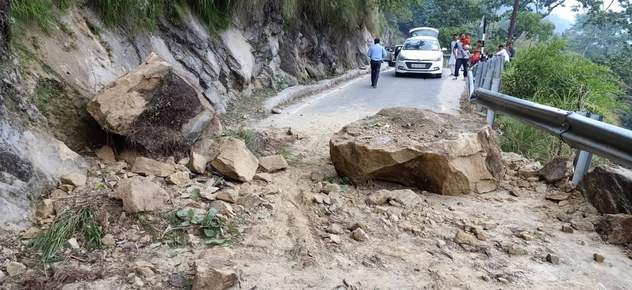 Darki hill near Hanuman Chatti