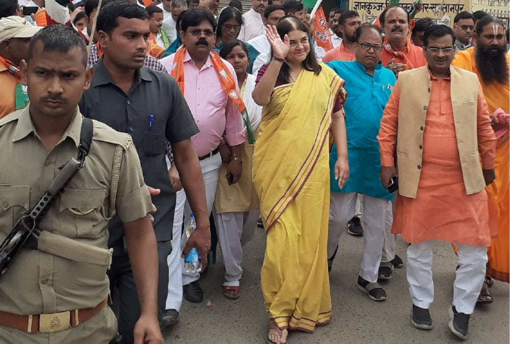 maneka gandhi on two day tour of sultanpur, direct interact with public