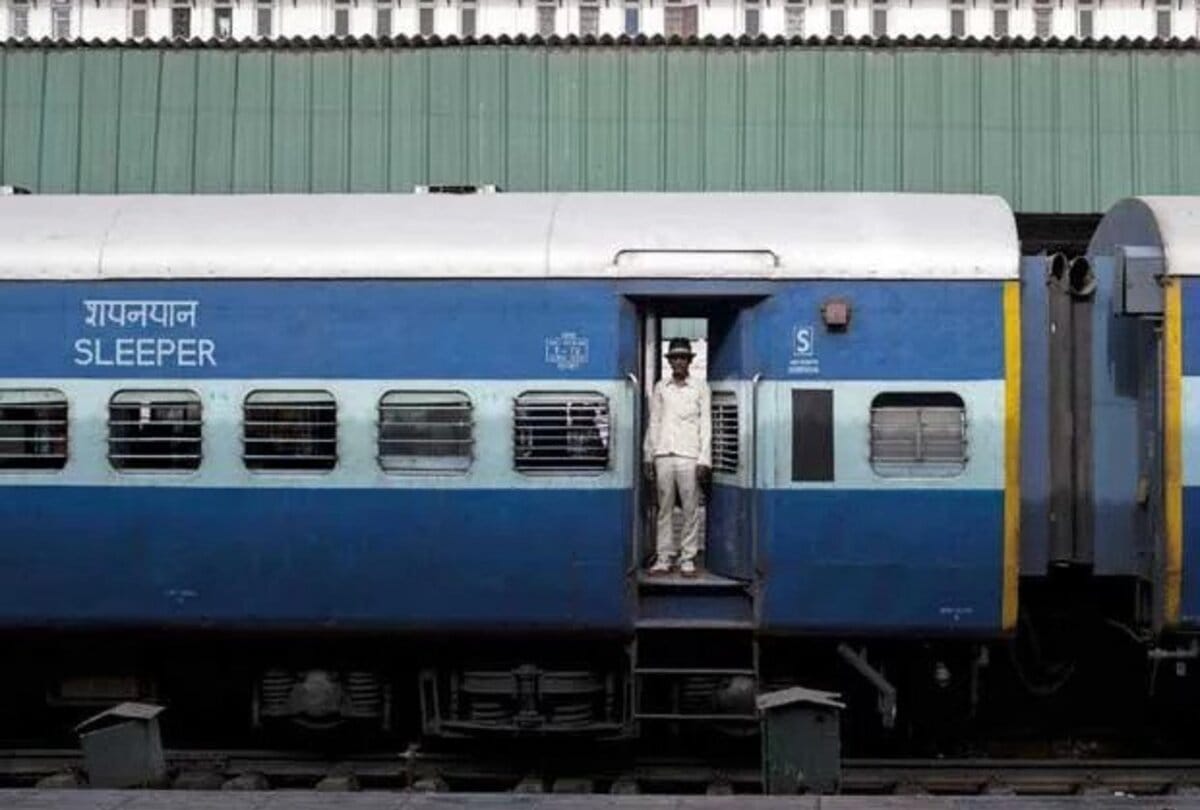 How Brokers provide confirmed tickets railway security force will do research on booking pattern