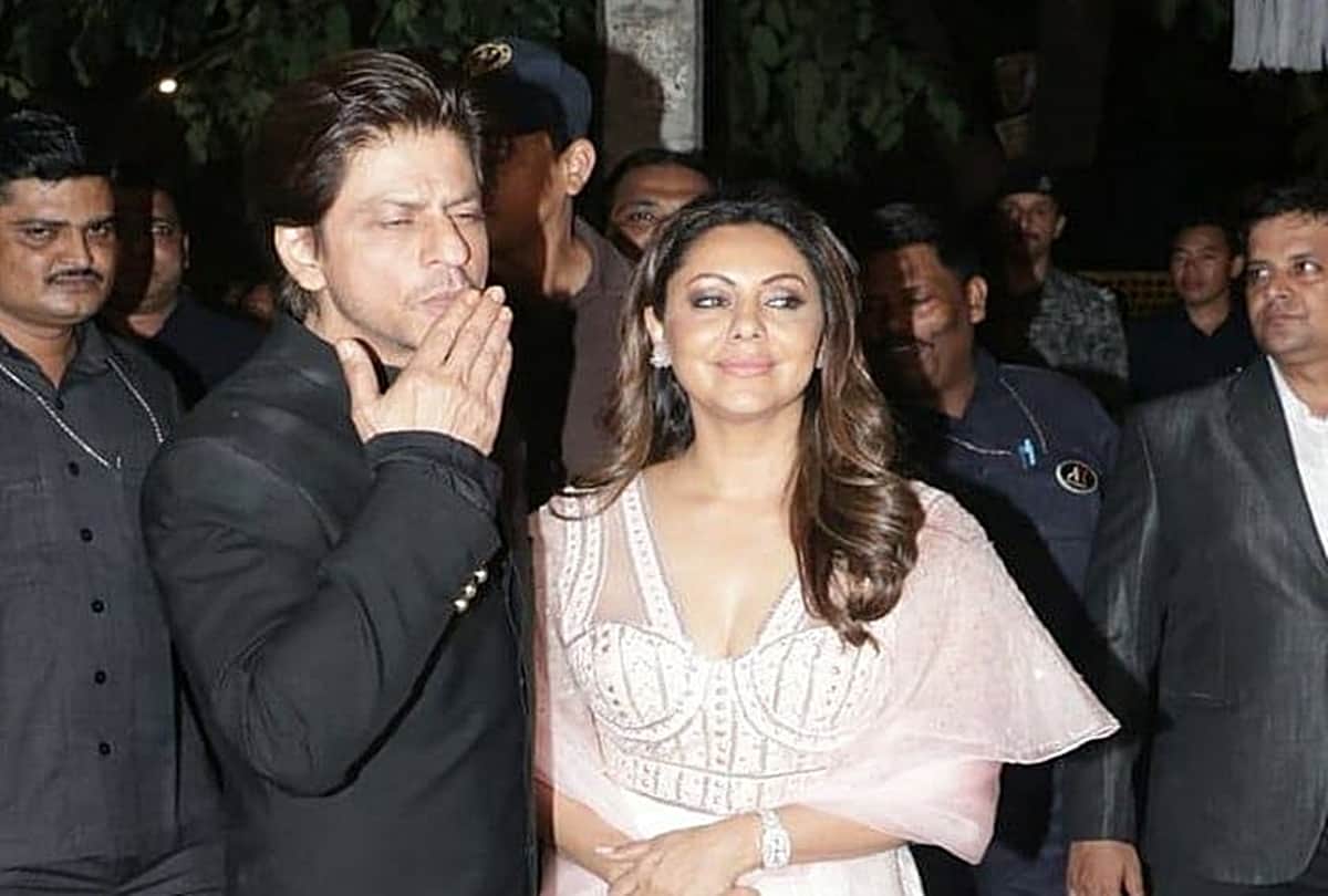 Shah Rukh Khan encouraged people to make sure that stray and abandoned animals are treated care and compassion