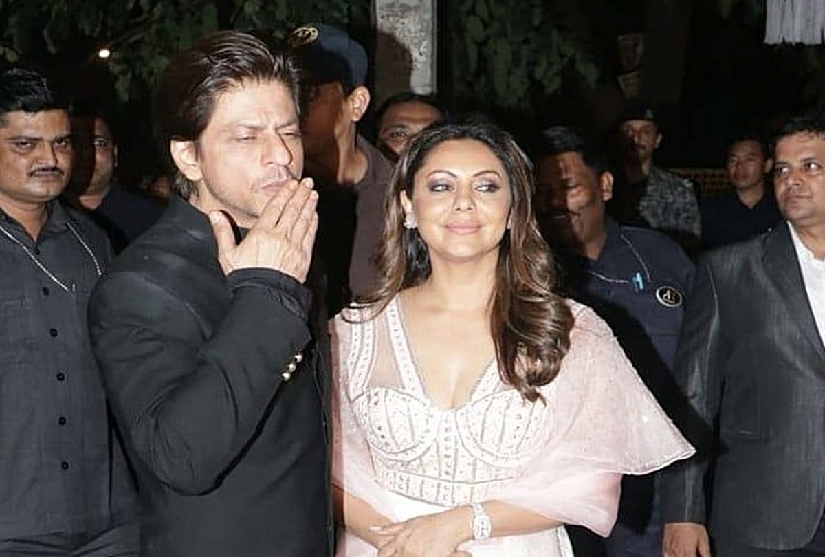 Shah Rukh Khan encouraged people to make sure that stray and abandoned animals are treated care and compassion