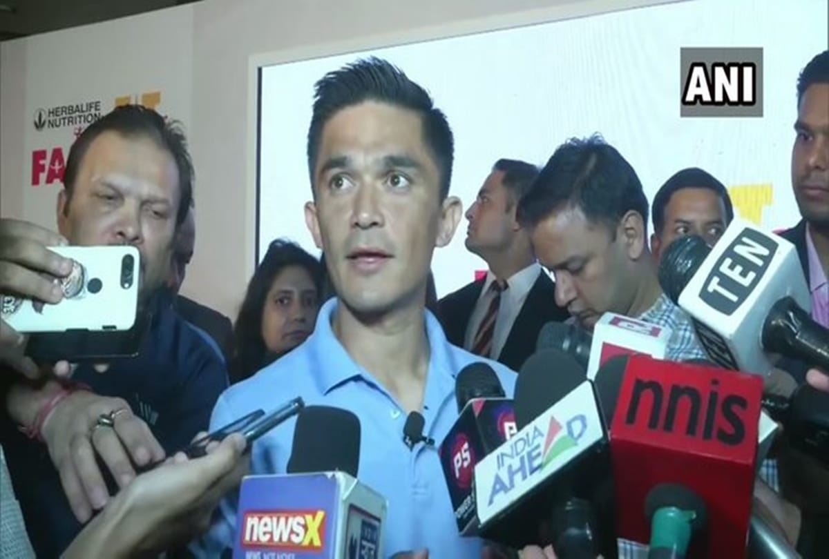 Indian football skipper Sunil Chhetri express concern on toxic Delhi weather after Deepawali
