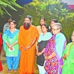 वात्सल्य ग्राम में रामदेव, साध्वी ऋतम्भरा व अन्य