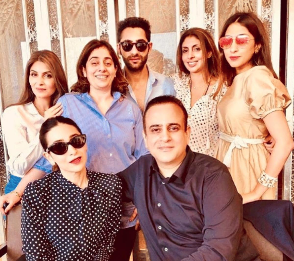 karishma kapoor and kapoor family celebrates ritu nanda birthday