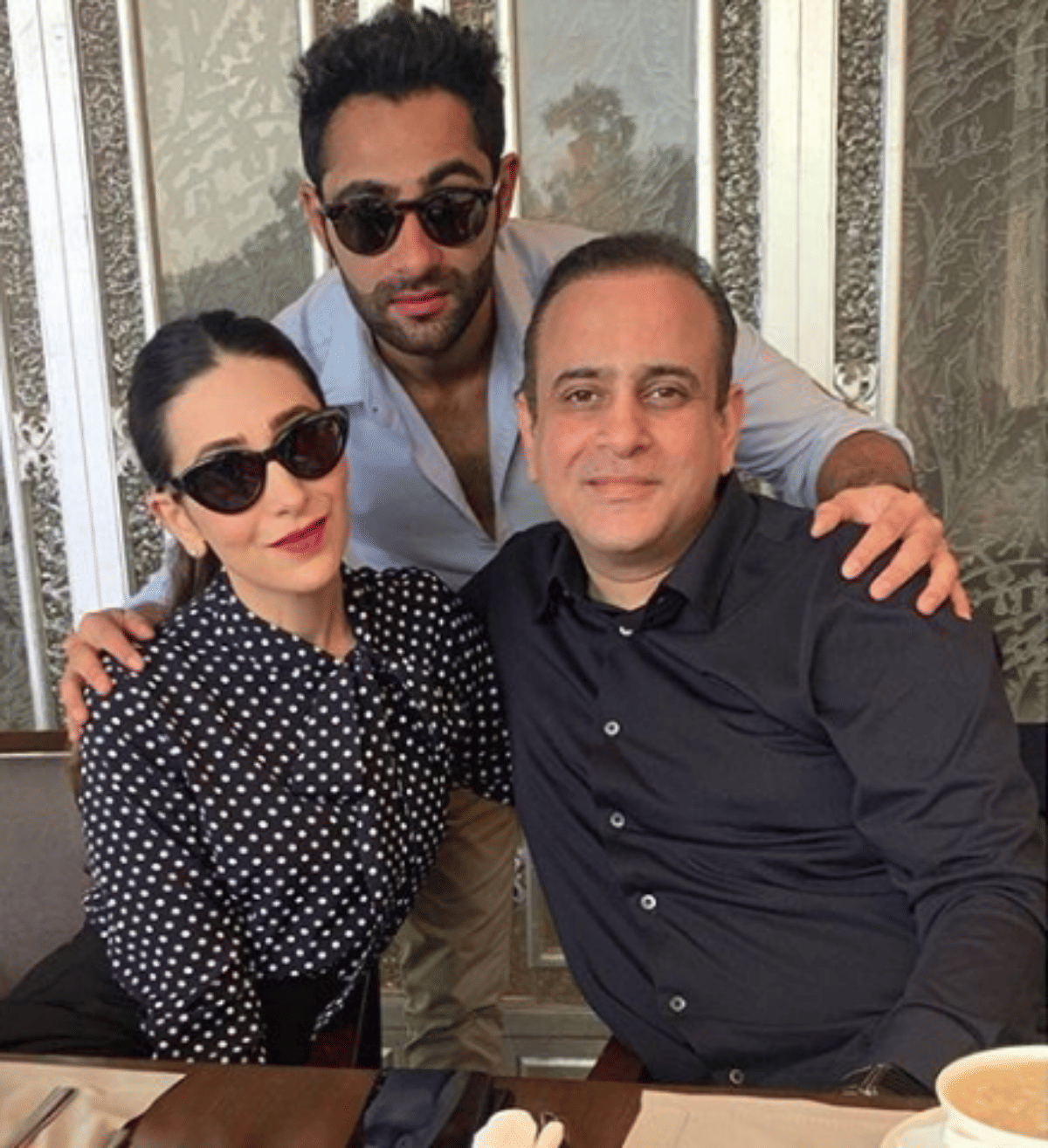 karishma kapoor and kapoor family celebrates ritu nanda birthday