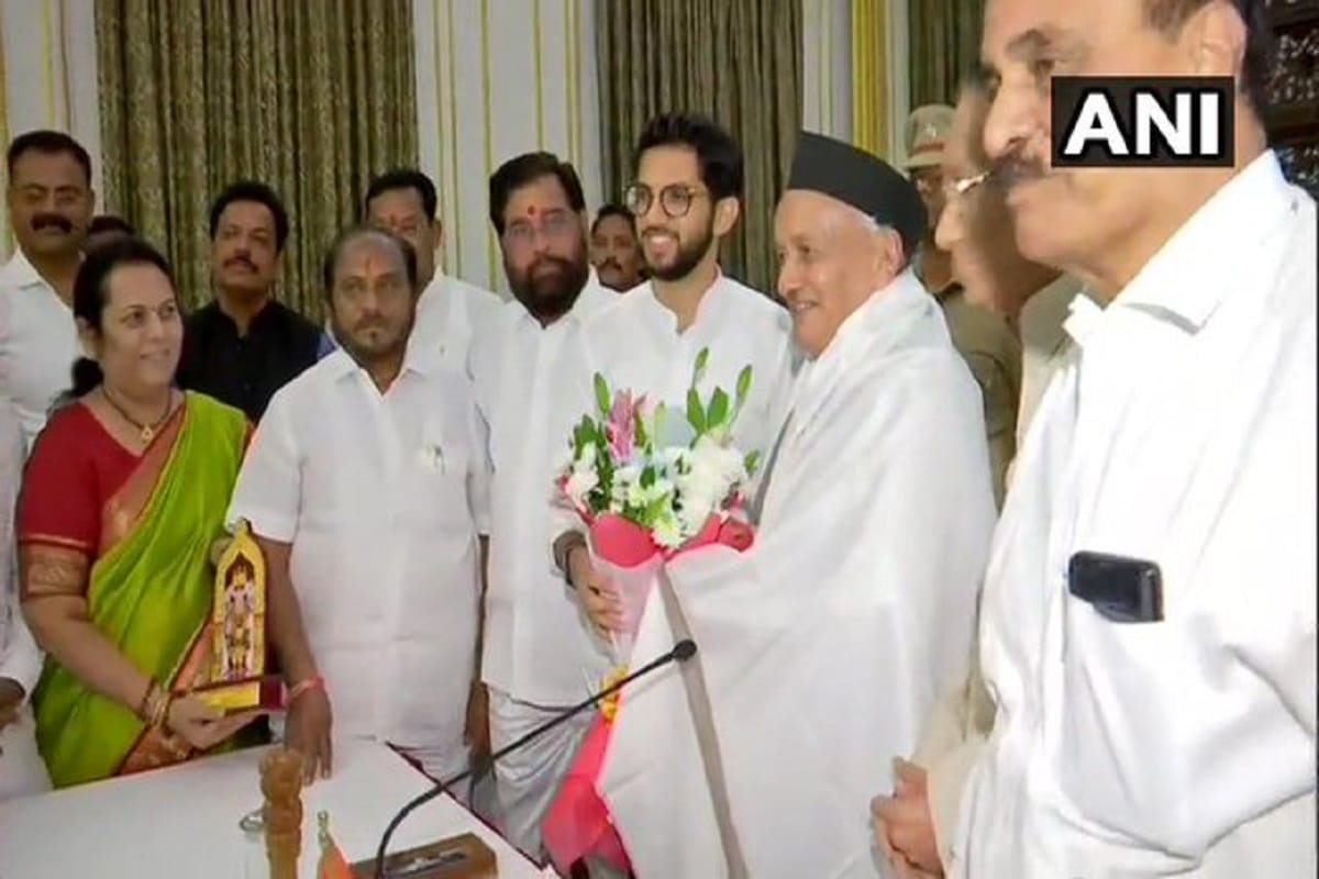Uddhav Thackerays dream to become Chief Minister Of Mahararshtra Broken Saturday early morning