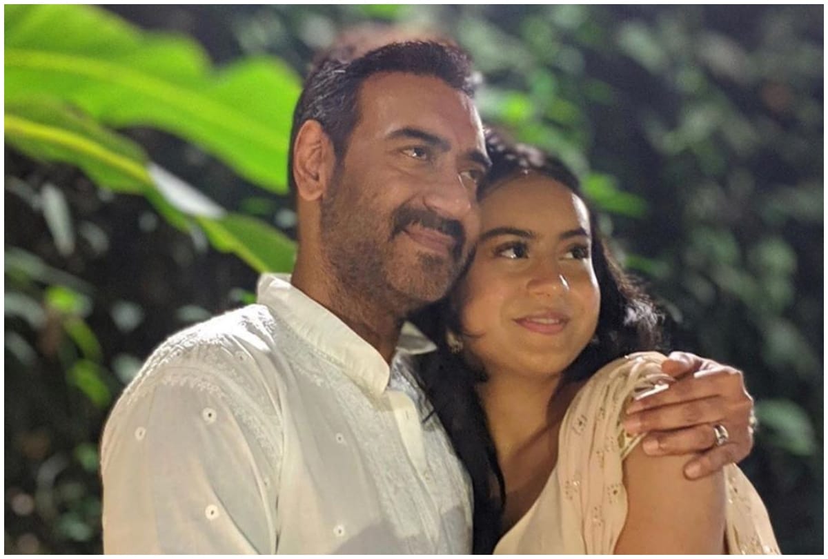 Ajay Devgn spokes about reports Of kajol And nysa unwell due to coronavirus