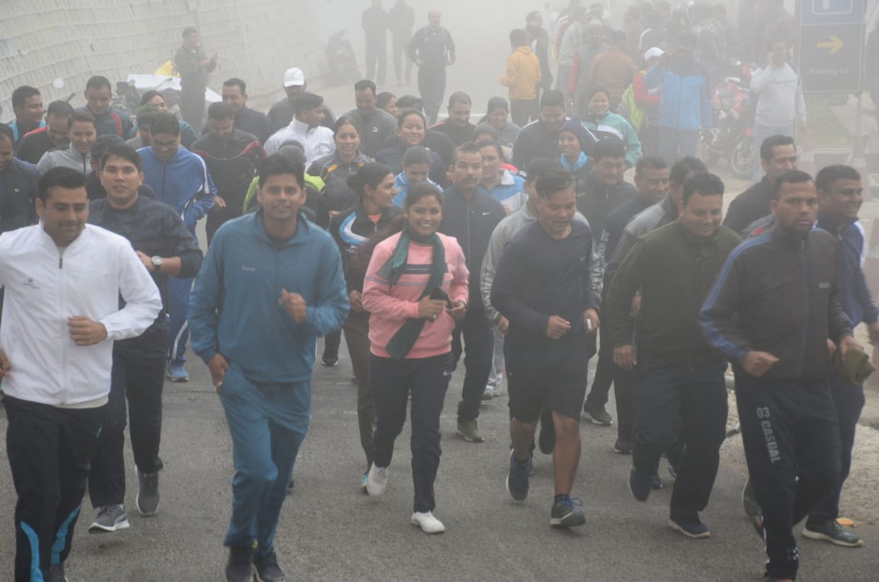 race for the unity of the country in dense forest