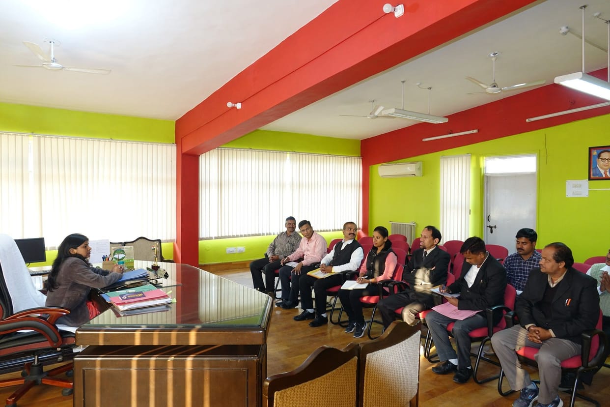DM reviews monthly prosecution