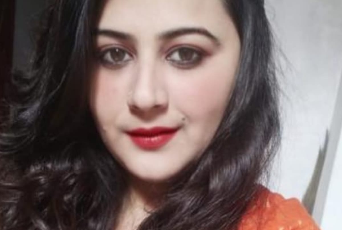 fraud by director of e-wallet company in lucknow
