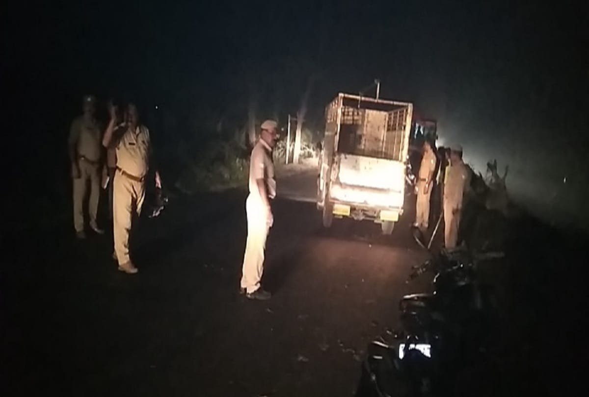 Bike rider died in a road accident in maharajganj