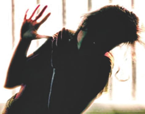 Man molested by molesting woman, assaulted