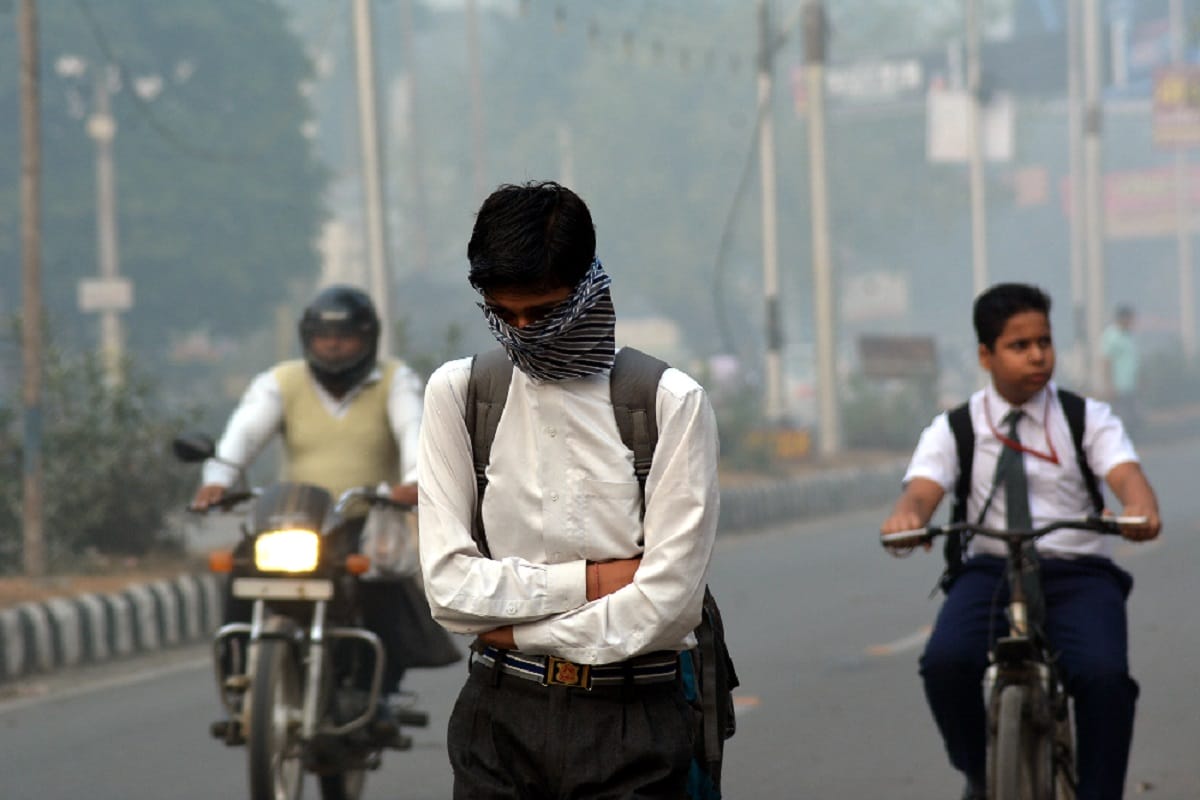 Pollution control board has imposed a penalty of 18 lakhs on the hot mix plant in Muzaffarnagar