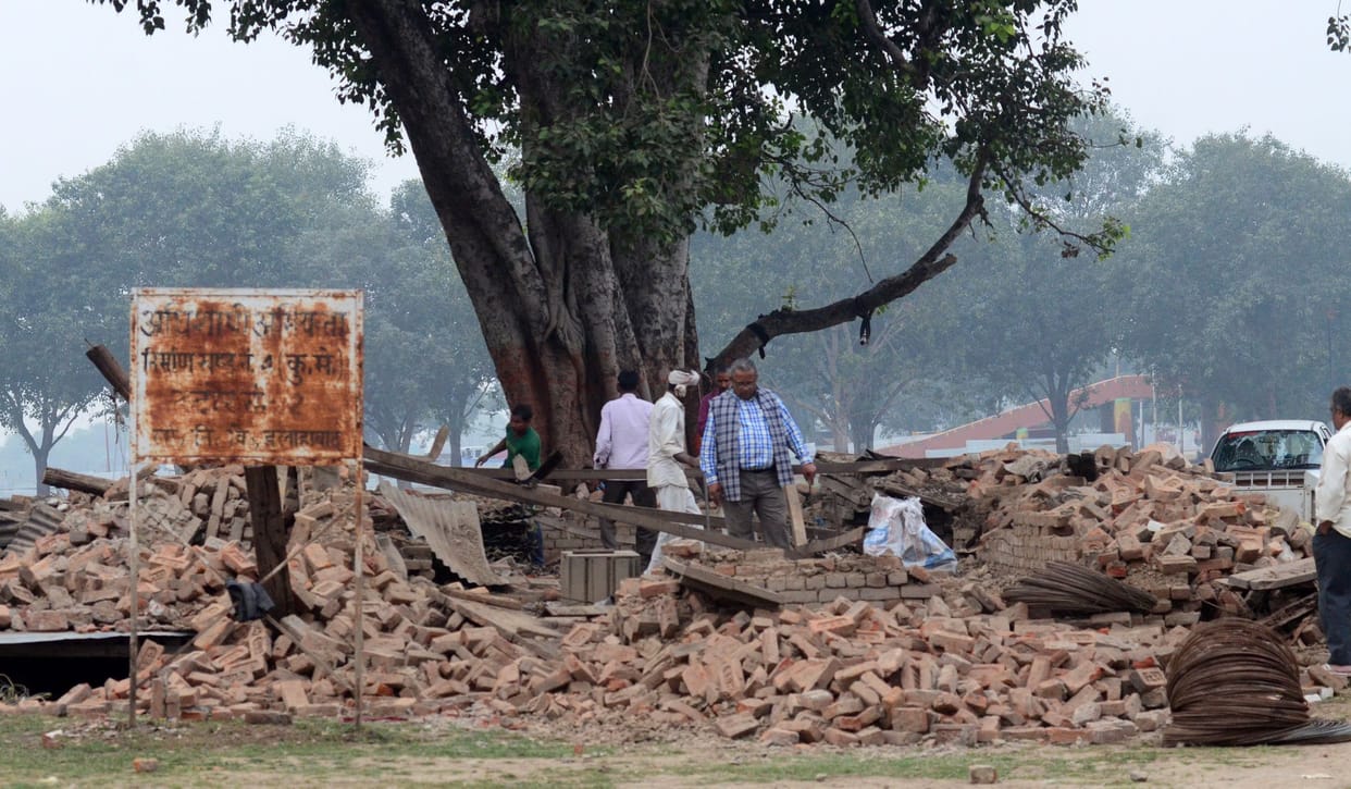 Preparation of the fair affected by the action of the army