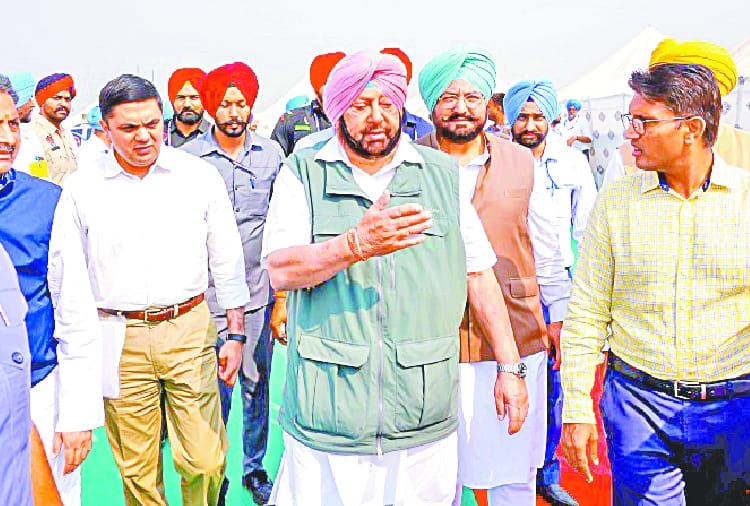 Kartarpur Corridor: Punjab CM Captain Amarinder Singh reached at Dera Baba Nanak