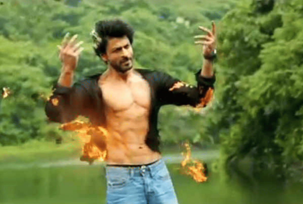 Aishwarya Rai herself extinguished her manager lehenga but PR team give credit to Shahrukh Khan