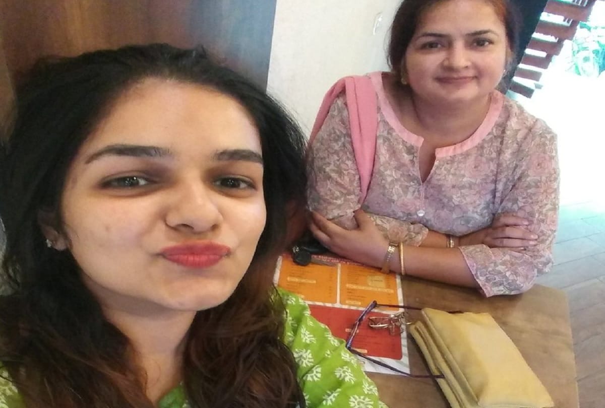 Girl looking for a handsome Groom for her 50 year old mother tweet goes viral