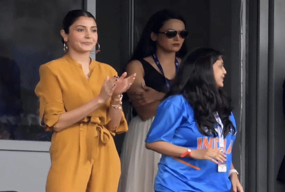Farokh Engineer takes U turn on Anushka Sharma Cup Of Tea controversy during Cricket world cup 2019