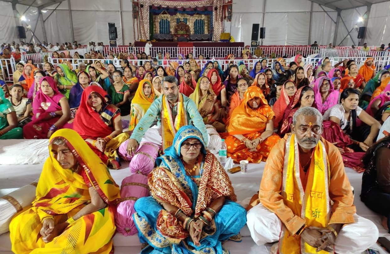 bhagavat katha in the home of deputy cm keshava maurya