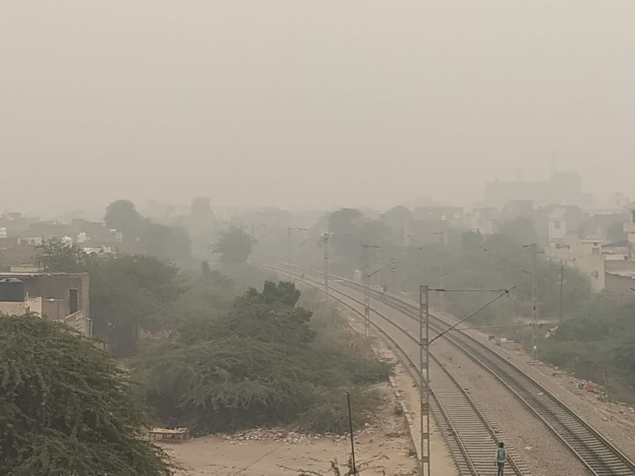 by 6.30pm air quality index reached 479