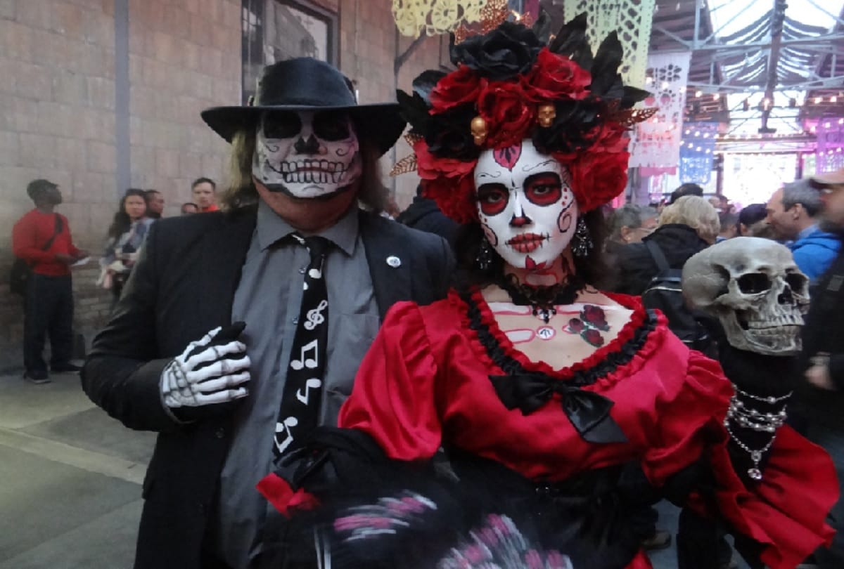 mexico celebrates day of the dead weird festivals people wear skeleton costumes