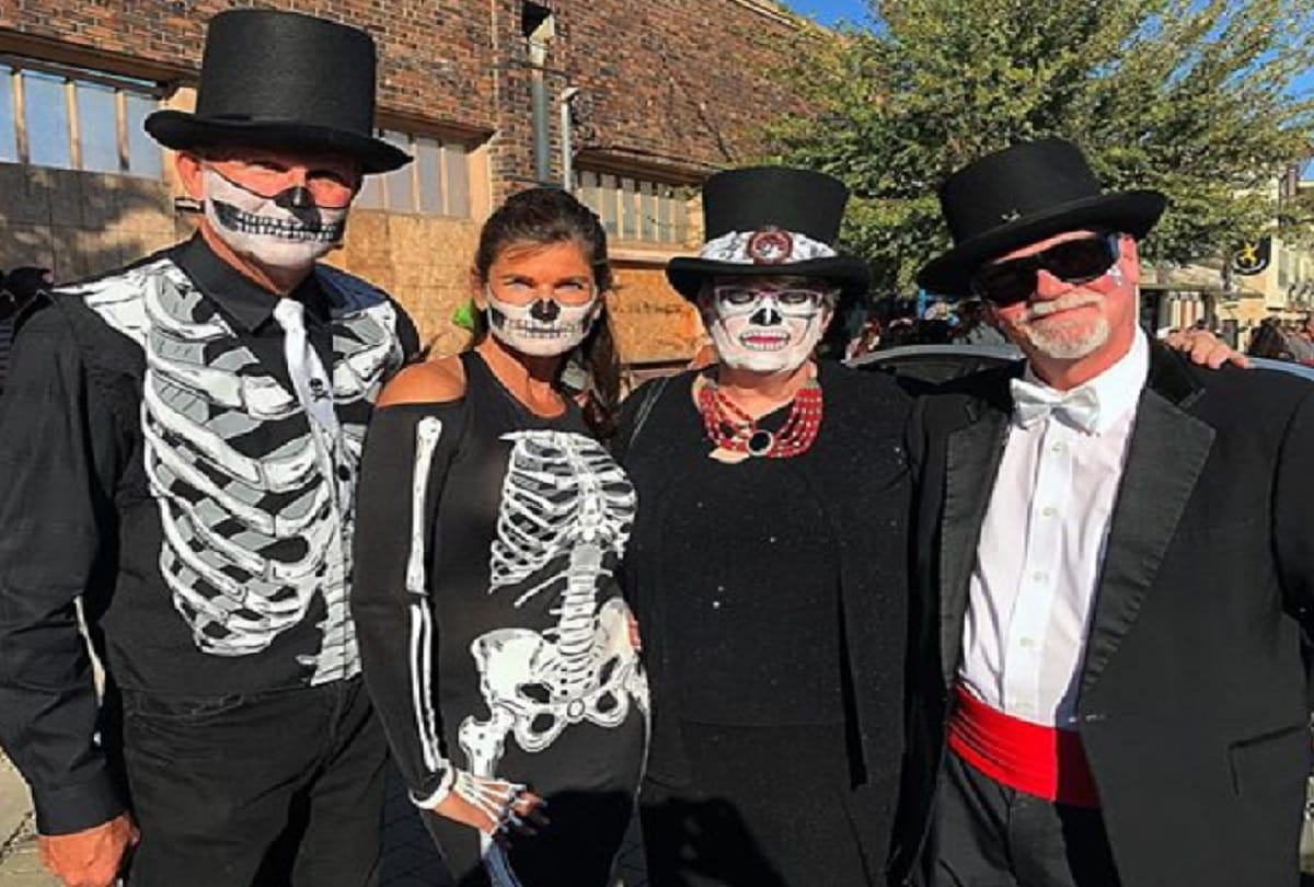 mexico celebrates day of the dead weird festivals people wear skeleton costumes