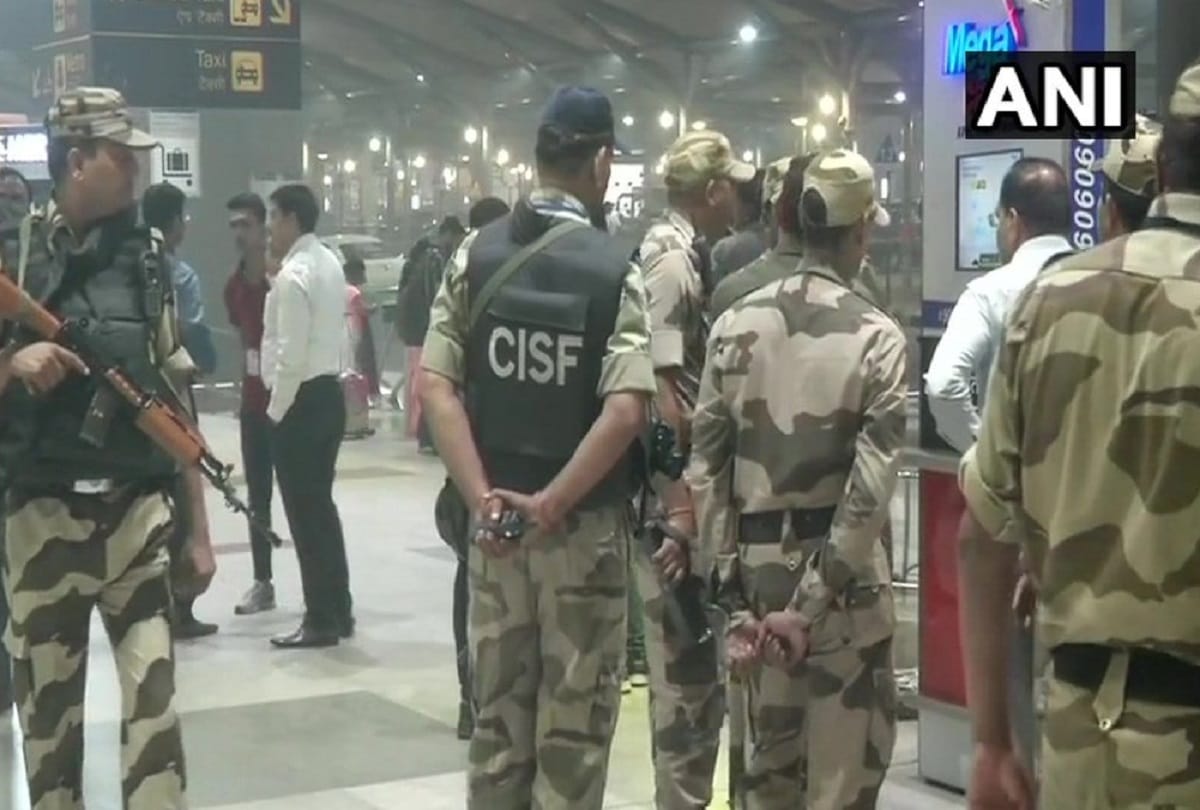 Unclaimed bags at IGI Airport created panic throughout the day