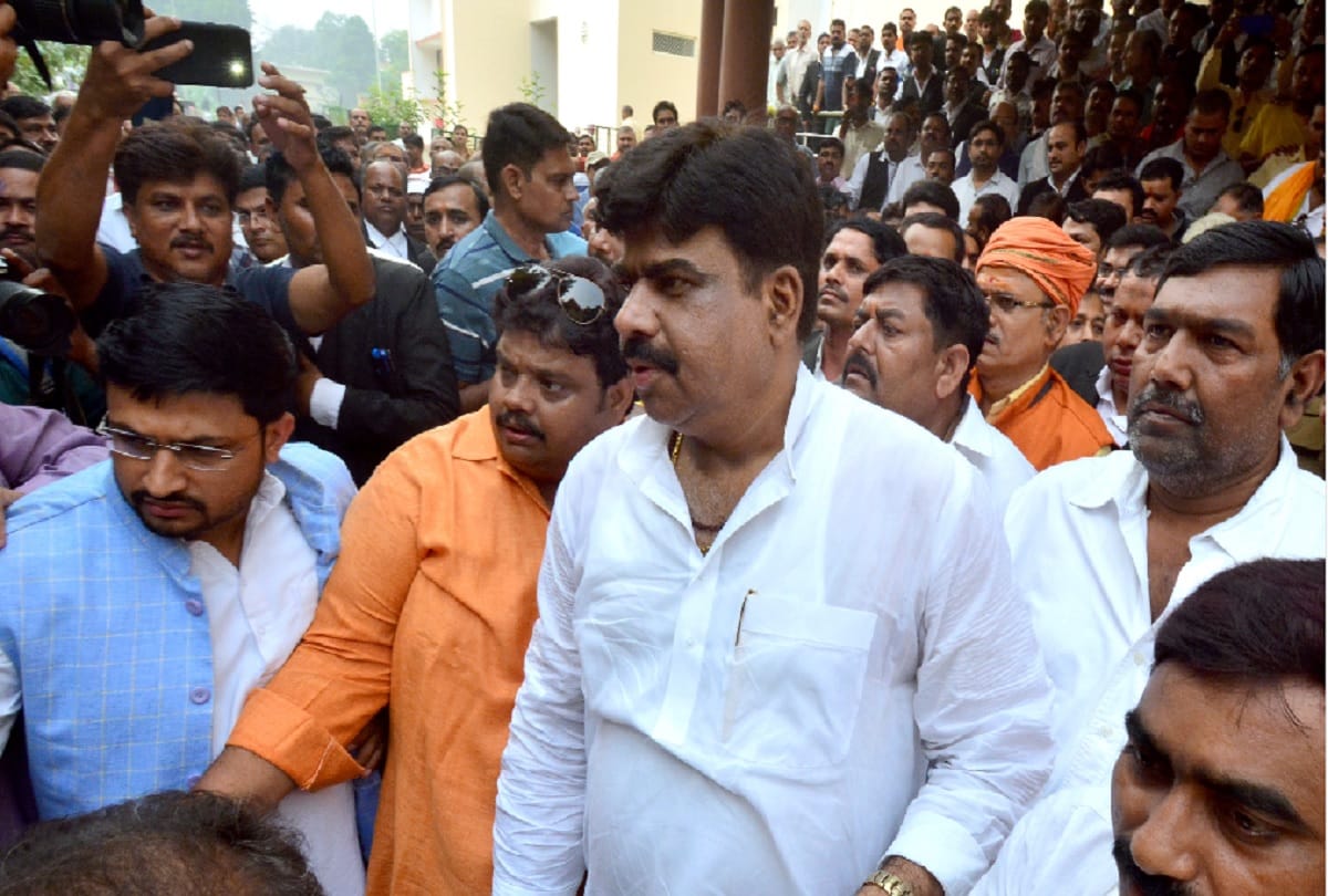 No relief to former MP Kapil Muni Karwaria, High Court refuses to order release