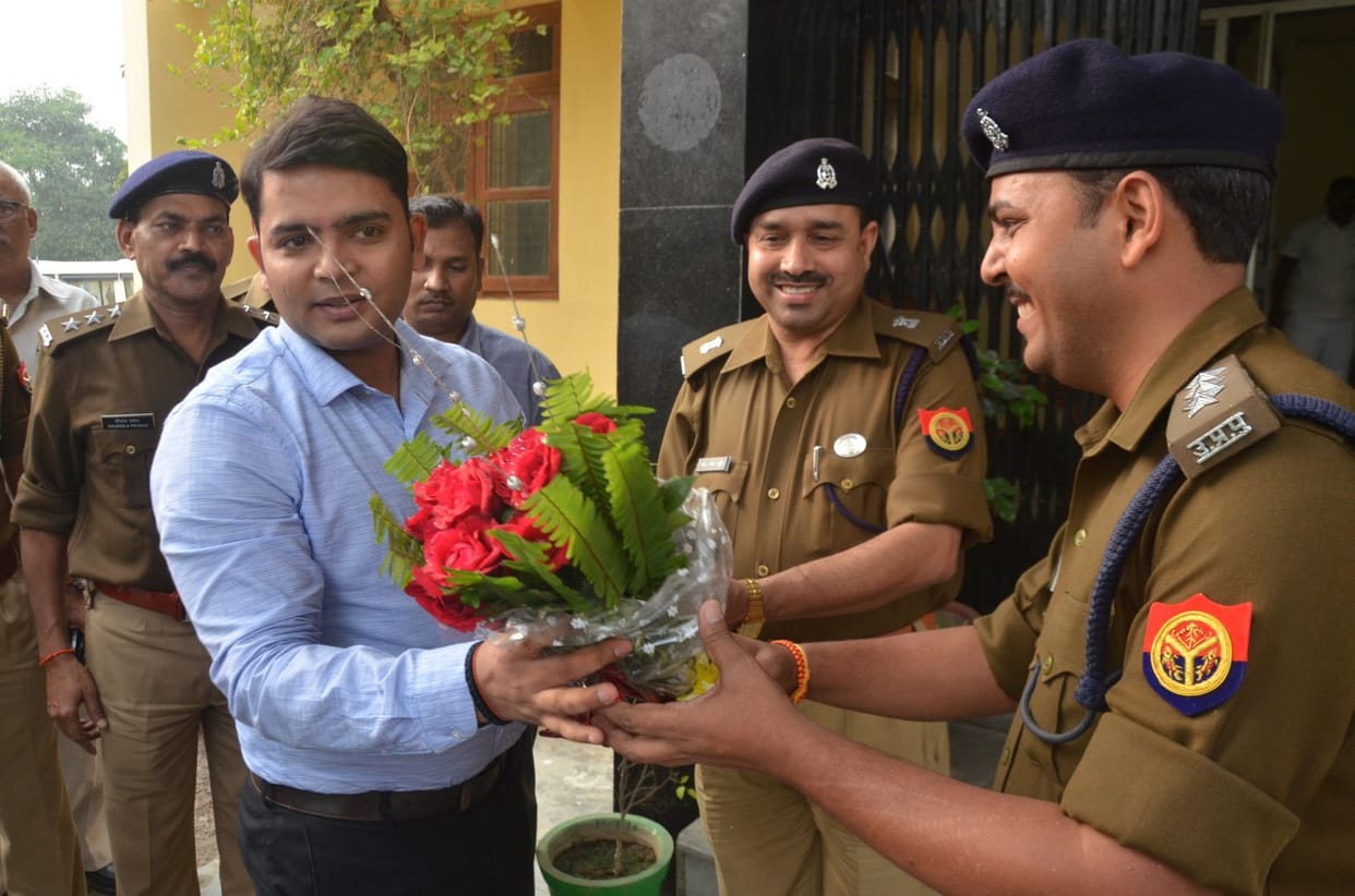New SP takes charge at Shravasti