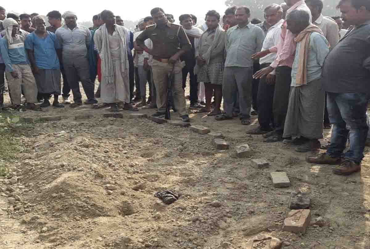 Shopkeeper brutally murdered by robbers in kanpur
