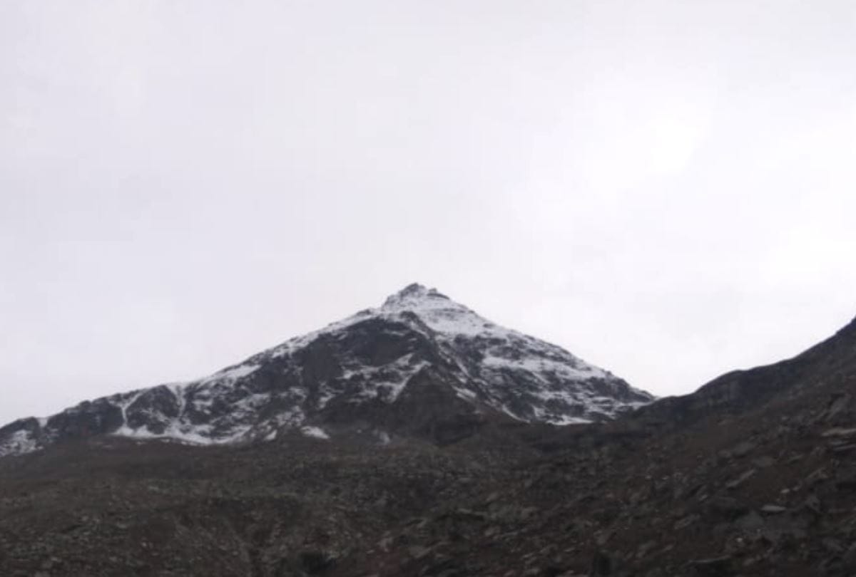 snowfall in Ashapati and Kailash mountain Bhaderwah of Jammu Kashmir