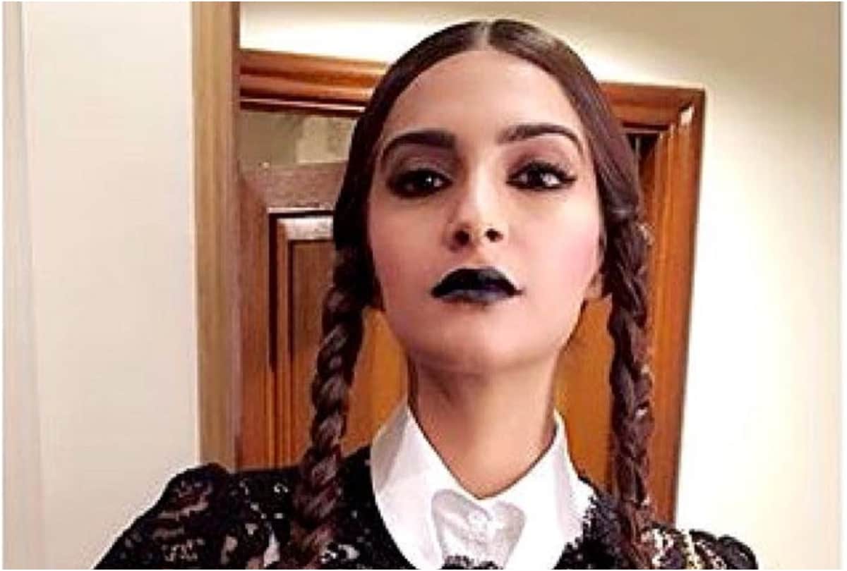 Sonam Kapoor Anand Ahuja shared Halloween look as Anarkali and salim